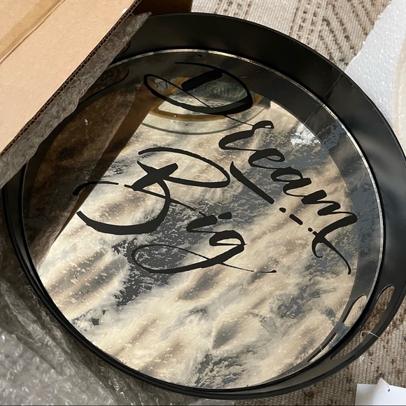 Large Round Mirror Tray “Dream Big” NWT - Picture 3 of 3